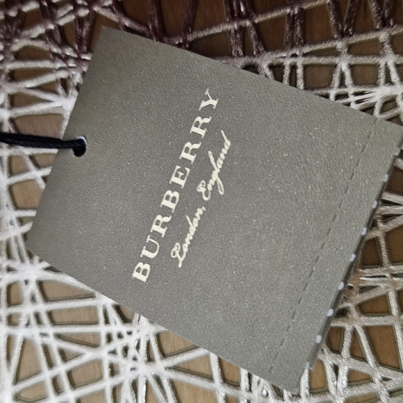 NWT $190 Burberry Mens Tie Red White Blue Logo Print 100% Silk - Picture 3 of 6